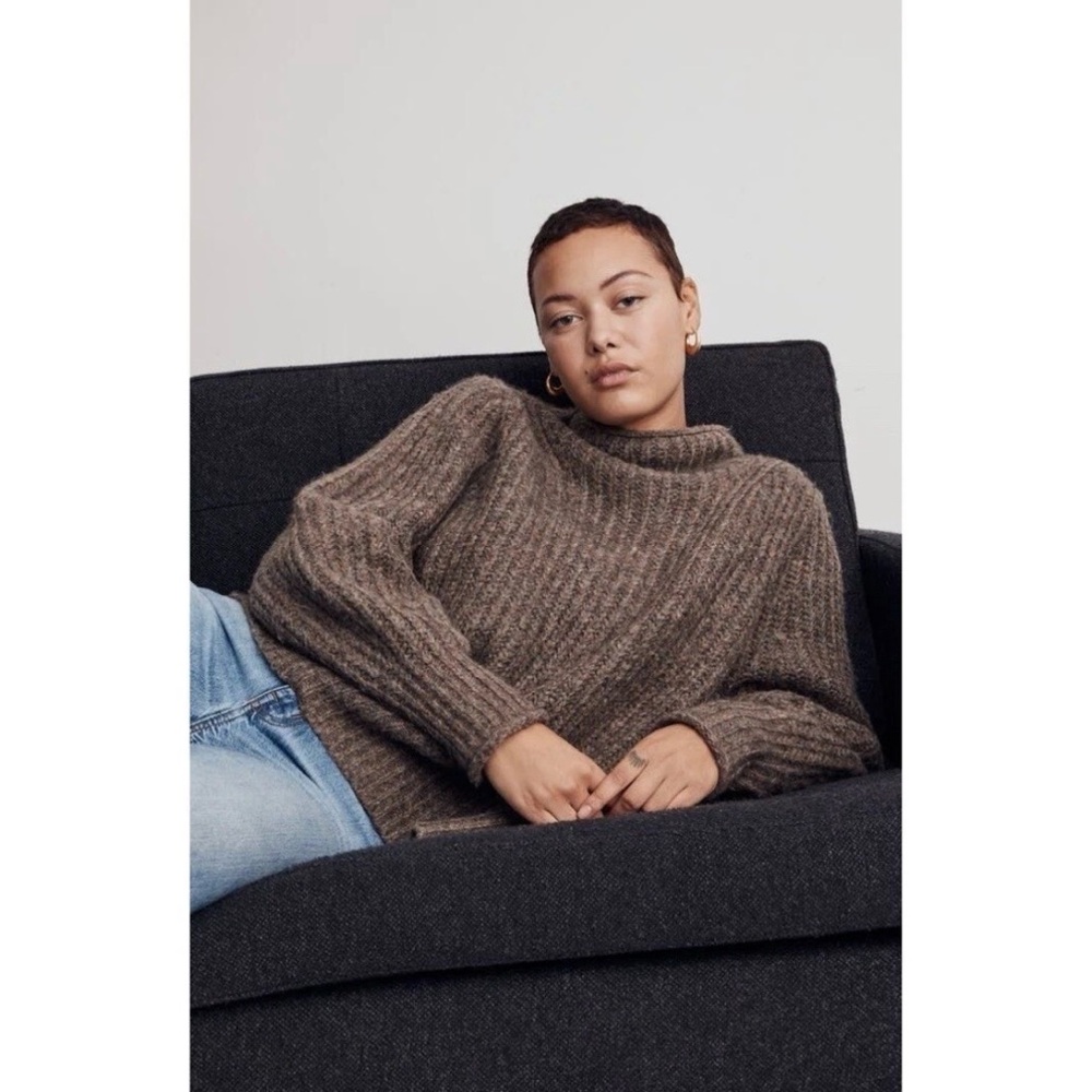 Madewell Loretto Funnel Neck Sweater in Heather Otter - Picture 4 of 16